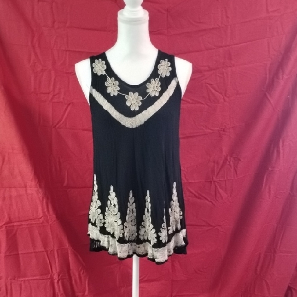 Black and White Embellished Sleeveless Tank Top